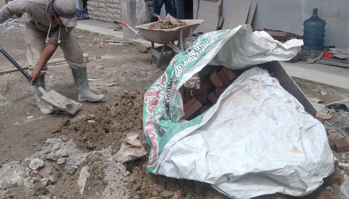PPK dan Penyedia Sepakat Mengganti Material Pembangunan Rumah Dinas Sibatu-Batu yang Tidak Sesuai Spesifikasi