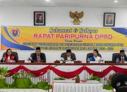 Ketua PN Tarutung Lantik Parulian Simamora Menjadi Ketua DPRD Kabupaten Humbang Hasundutan 2024-2029