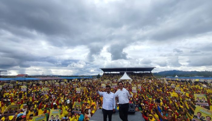Puluhan Ribu Pendukung Meriahkan Kampanye Akbar Pasangan Birma-Erwin di Doloksanggul