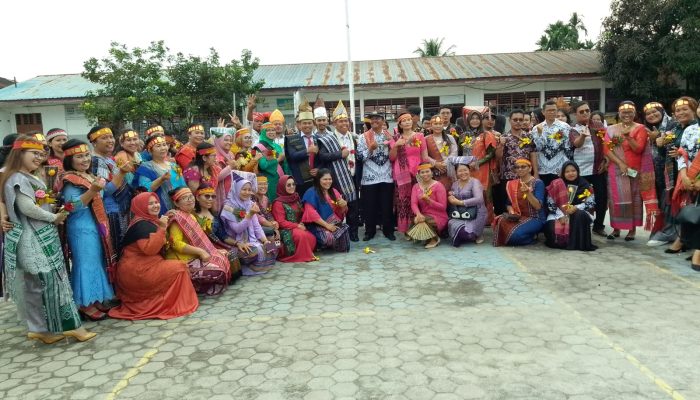 Khidmat Peringati Hari Guru Nasional Ke-79, SMAN 3 Pematangsiantar Gelar Upacara dan Pelepasan Balon