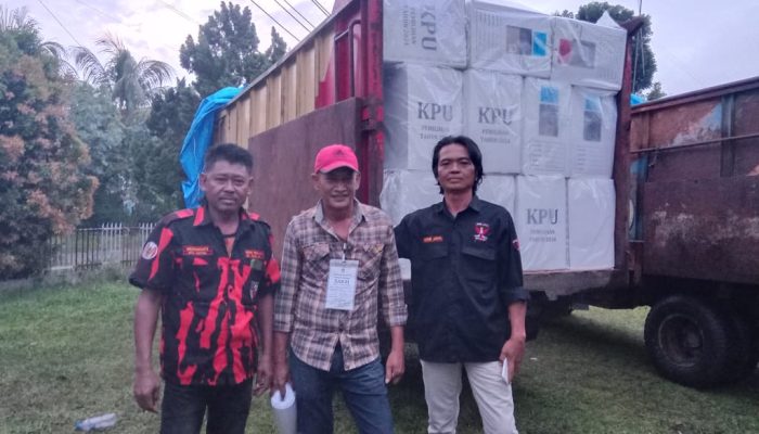 PAC GRIB Jaya Tanah Jawa Kawal Rapat Pleno Penghitungan Surat Suara di Kecamatan