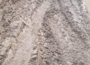 Jalan Perladangan Desa Saitnihuta Rusak Parah, Warga Keluhkan Sikap PT TPL