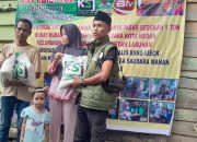 Pegiat Sosial dan KSJ Bantu Keluarga Tak Mampu di Desa Marindal 1