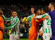Dramatis! Penalti Isco Bawa Real Betis Bungkam Madrid dengan Skor 2-1