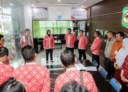 Sidak ke Disdik dan Kantor Camat, Herlina Bawa Catatan Absensi Pegawai