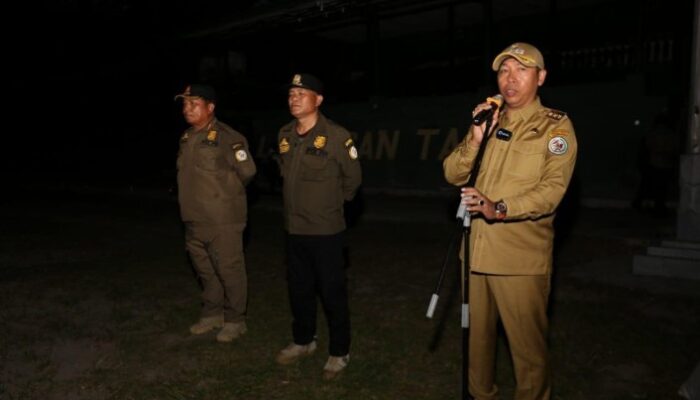 Apel Sore Satpol PP dan Damkar, Bupati Taput Tegaskan Disiplin dan Kesiapsiagaan