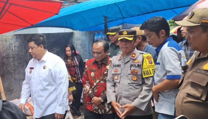 Pemda dan Wakapolres Samosir Sidak Pasar Desa Ambarita