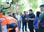 Bupati Samosir Serahkan Bantuan Alsintan dari APBN 2025