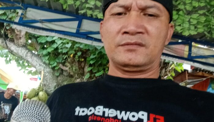 Senandung Rindu Jonas Siregar, Jurnalis LIVESUMUT.com, Menyentuh di Tepian Danau Toba