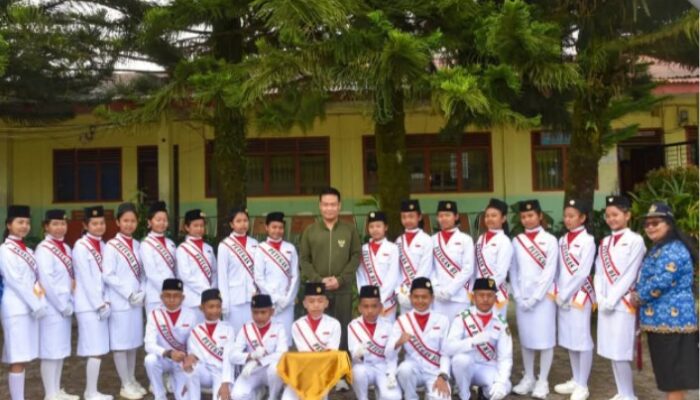 Bupati Humbahas Pimpin Upacara Hardiknas 2025, Tinjau Inovasi Pelajar SMPN 002 Pasaribu