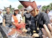 Peringati Hardiknas 2025, Bupati Simalungun Ziarah ke Makam Pelopor Pendidikan Op. Guru Jason Saragih