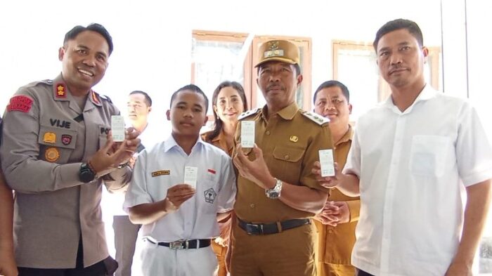 Wabup dan Kapolres Toba Tes Urin, Buktikan Pemimpin Harus Jadi Teladan Anti Narkoba