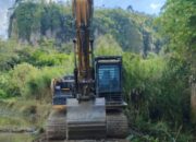 Alat Berat Dikerahkan, Jalan Usaha Tani dan Longsor di Toba Ditangani Serentak