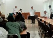 Geruduk Kantor Inspektorat, Warga Desa Rugemuk Tuntut Transparansi Dugaan Korupsi Kades