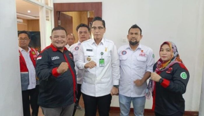 KSPSI AGN dan Prabu Sumut Dampingi Wali Kota Medan Serahkan Santunan Kecelakaan Kerja