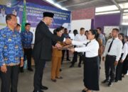 Bupati Toba Serahkan SK Kepada 444 PPPK: “Tuhan Jawab Doa Kita”