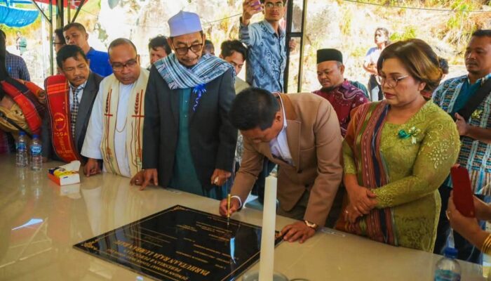 Bupati Humbahas Tandatangani Prasasti “Parhutaan Raja Lumban Batu” di Baktiraja: Simbol Budaya dan Persaudaraan