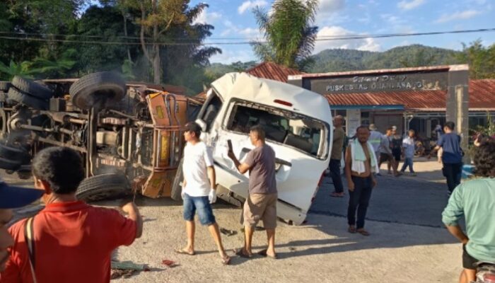 Rem Blong, Truk Kontainer Tabrak 5 Mobil di Taput: Satu Orang Luka