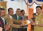 Bupati Humbahas Lepas Anak PAUD dan Terima Hibah Tanah untuk Pembangunan TK Negeri di Lobutolong