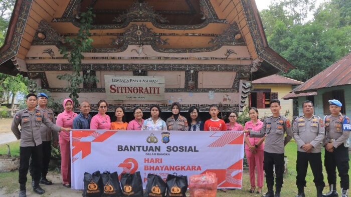 Jelang Hari Bhayangkara ke-79, Polres Samosir Gelar Bakti Sosial