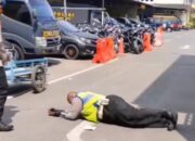 Aiptu Rudi Hartono Dipatsus dan Dihukum Guling-Guling Usai Viral Pungli, Netizen Minta Pecat