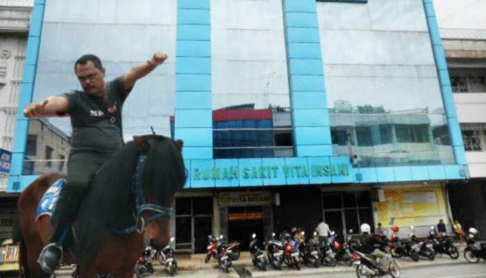 Julham Situmorang Curhat di Facebook: Diminta Rp200 Juta oleh Kanit Tipikor agar Tak Jadi Tersangka