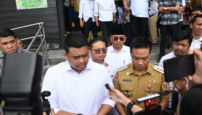 Bupati Humbahas Hadiri Rapat Strategis Bersama Menpar dan Gubsu Bahas Geopark Toba