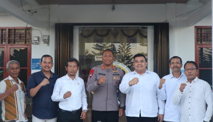Kapolres dan Ketua DPRD Humbahas Sambangi Kantor BPN, Ada Apa?