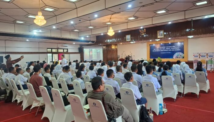 Hari Anak Nasional, Polres Pematangsiantar Nobar Film Cut Nyak Dien Bareng Pelajar