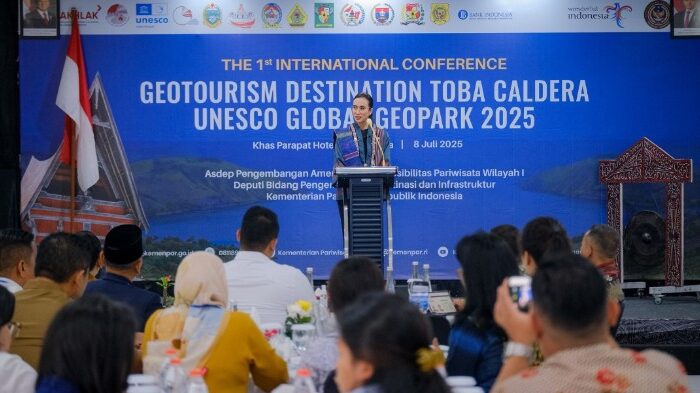 Toba Gelar Seminar Internasional Caldera Geopark Perdana Demi Green Card UNESCO