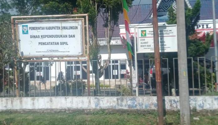 Layanan Disdukcapil Simalungun Dikeluhkan Warga, Kadis Diduga Berbohong Bikin DPRD Geram