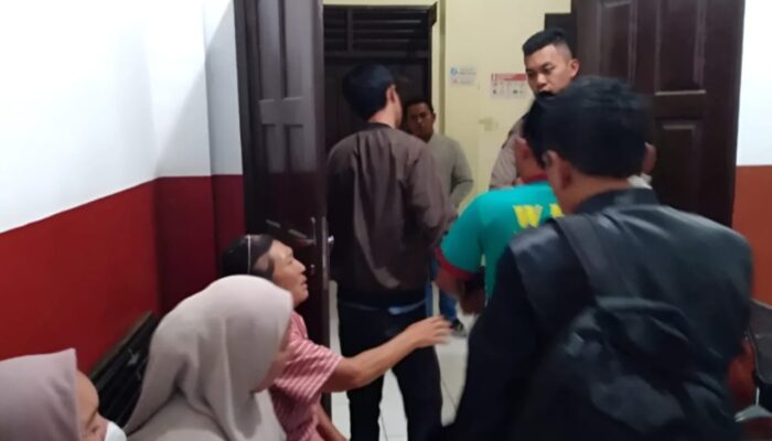 Air Mata Keluarga Pecah! PN Padangsidimpuan Tunda Sidang Gunawan Simanungkalit