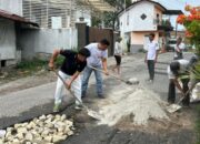 Andika Prayogi Sinaga Tindaklanjuti Aspirasi Warga, Jalan Rusak di Teladan Diperbaiki