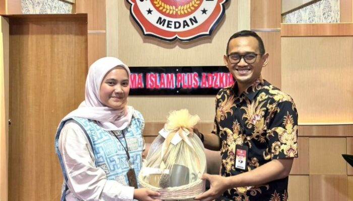 Telkom Sumut dan SMA Islam Plus Adzkia Kolaborasi Digitalisasi Pendidikan di Medan