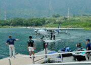 Gubsu dan Bupati Samosir Test Flight Pesawat Amfibi di Danau Toba, Target Beroperasi 2026