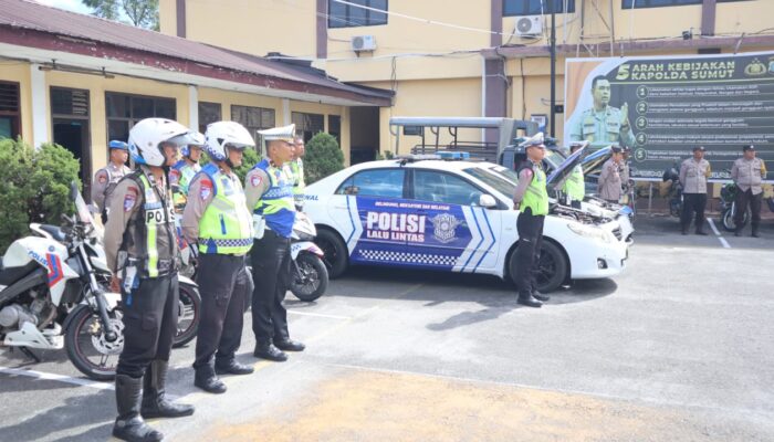 Kapolres Pematangsiantar Sah Udur Pimpin Apel Jam Pimpinan, Dilanjutkan Pemeriksaan Randis