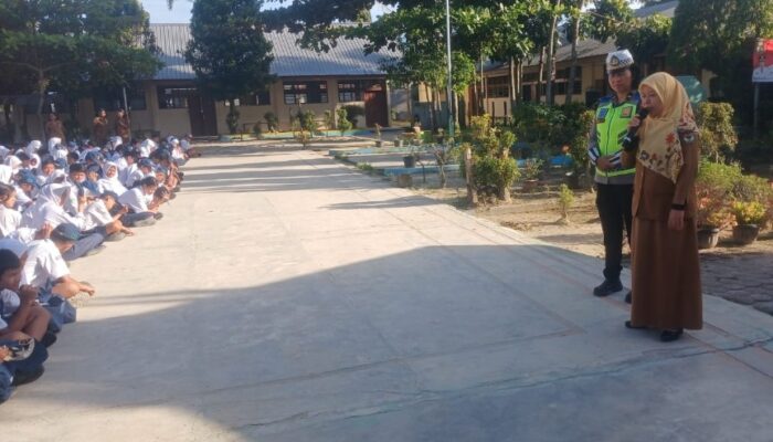 Sat Lantas Siantar Sapa Pelajar, Gelar Police Go to School di SMPN 9