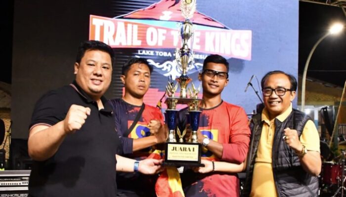 Puraka Medan Sabet Juara Festival Solu Bolon Samosir 2025