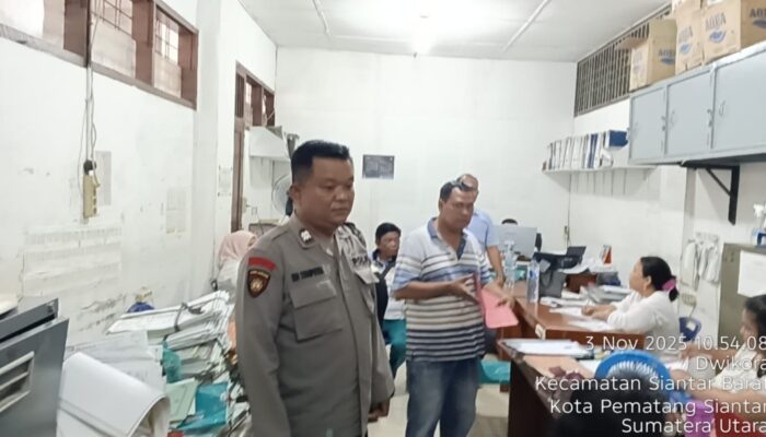 Polsek Siantar Barat Pantau Pendataan Pedagang Pasar Horas