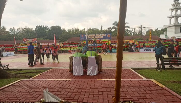 Penutupan Turnamen Bola Voli Antar Pelajar Warnai Semarak HUT ke-80 Korps Brimob di Pematangsiantar