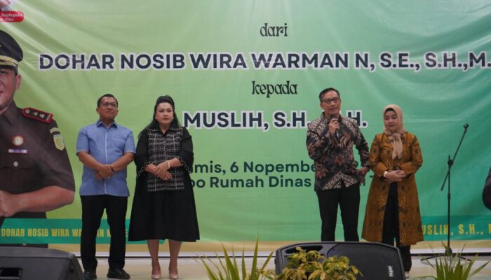 Muslih Resmi Jabat Kajari Toba, Dohar Nosib Wira Warman Nainggolan Dilepas dengan Haru