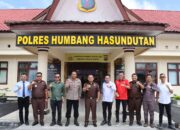 Perkuat Sinergi Penegakan Hukum, Kajari Humbahas Kunjungi Kapolres Humbahas