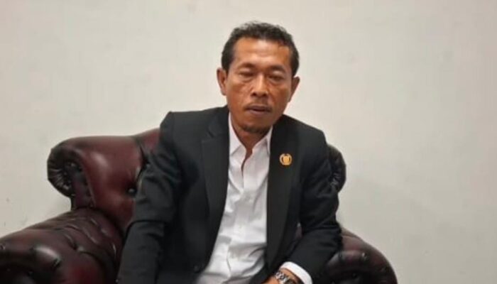 Ketua DPRD Humbahas Bahas Surat Penolakan Wakil Bupati Terkait Pengadaan Mobil Dinas