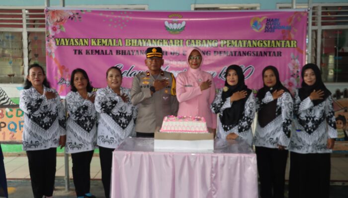 Wakapolres Siantar Pimpin Upacara HUT PGRI 2025, Apresiasi Besar untuk Para Guru