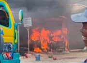 Mobil Terbakar di Sei Rampah, Polri dan Warga Sigap Padamkan Api
