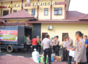 Polres Samosir Kirim 1 Truk Bantuan untuk Korban Bencana di Sumut