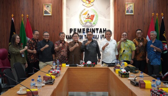 Bupati dan Wakil Bupati Taput Terima Kunjungan Kemenkeu dan PT SMI, Fokus Pemulihan Banjir dan Longsor