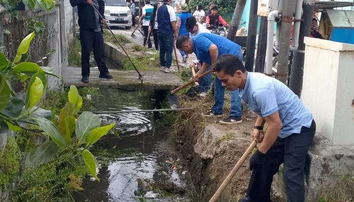 Gotong Royong Pemkab Taput dan Warga Wujudkan Lingkungan Bersih, Indah, dan Rapi
