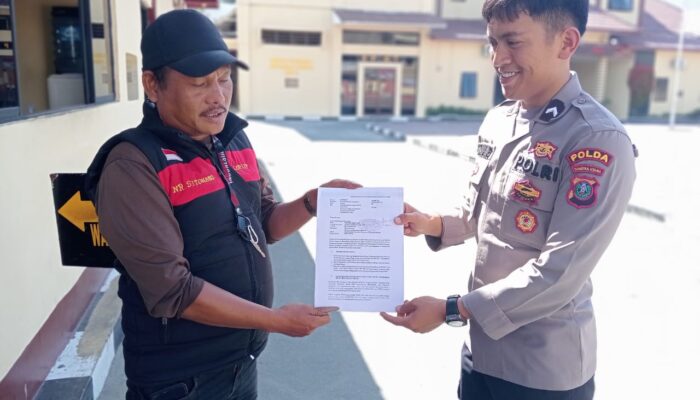 Diduga Kerap Ganti Pelat Mobil Dinas, Kadis Ketahanan Pangan Samosir Dilaporkan Warga ke Polisi