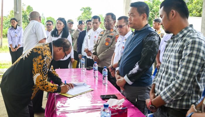 Dua Bulan Terisolasi, Akses Terbuka! Mobil Akhirnya Tembus Desa Batu Nagodang Siatas Pasca Banjir dan Longsor